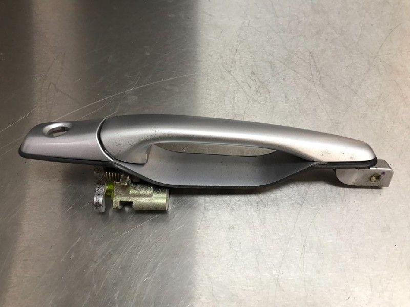 PORTIERGREEP BUITEN RECHTS VOOR Lancer Wagon (CS / CT), Gebruikt, Voor, Mitsubishi