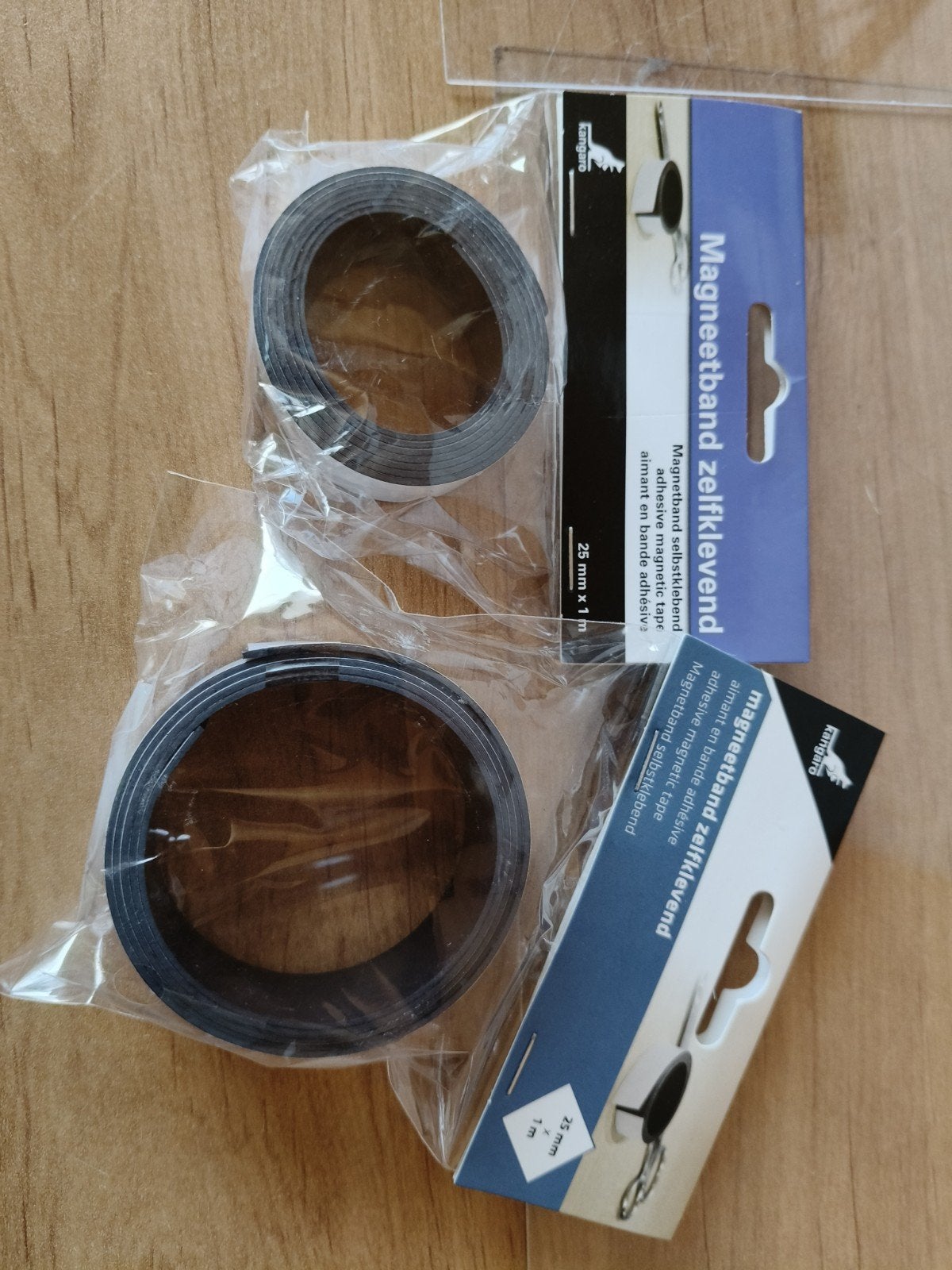 Magneetband zelfklevende twee stuks, Hobby & Loisirs créatifs, Hobby & Loisirs Autre, Enlèvement
