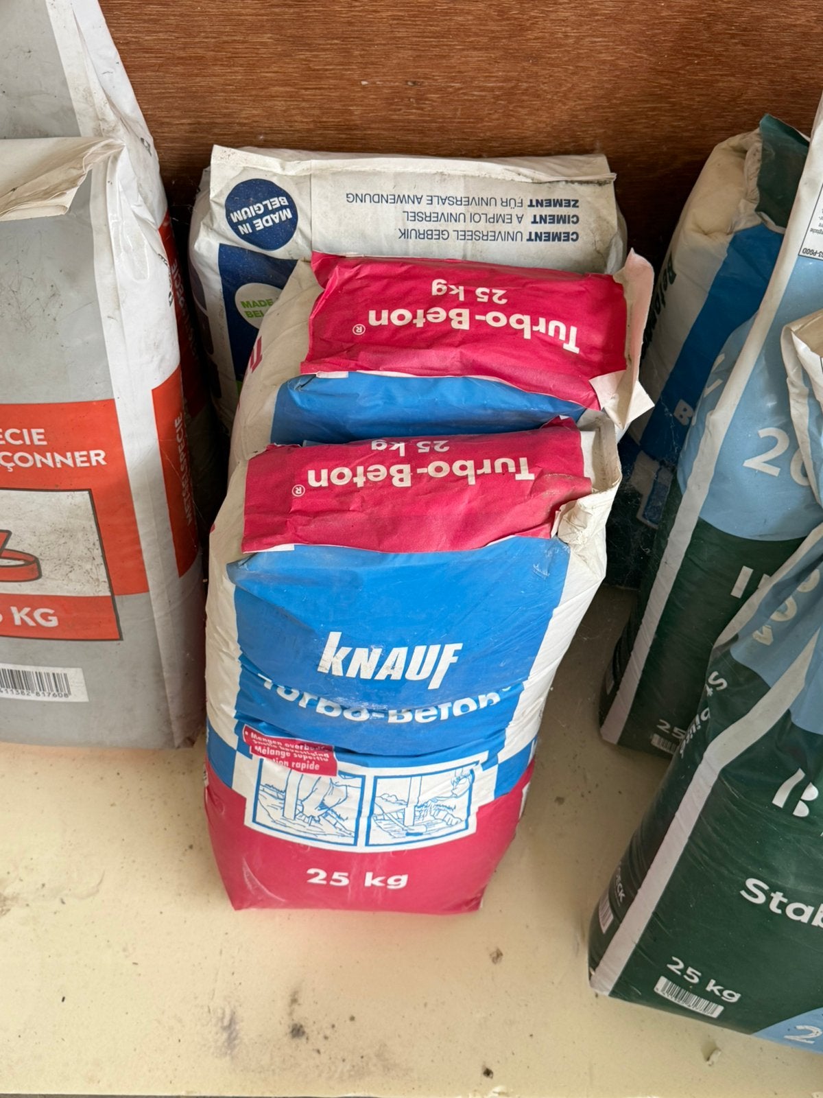 Turbo beton, Doe-het-zelf en Bouw, Ophalen, Zo goed als nieuw, Beton