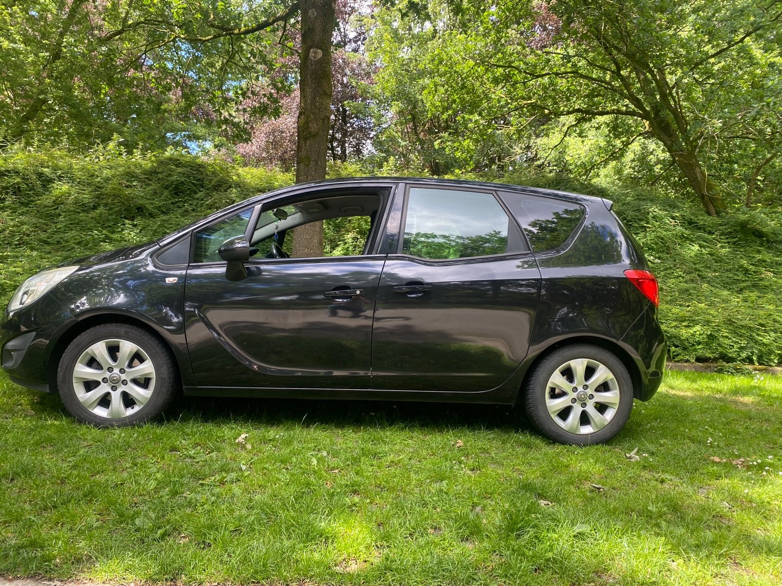 Opel meriva benzin 1.4, Autos, Opel, Euro 5, Achat, Boîte manuelle, Noir