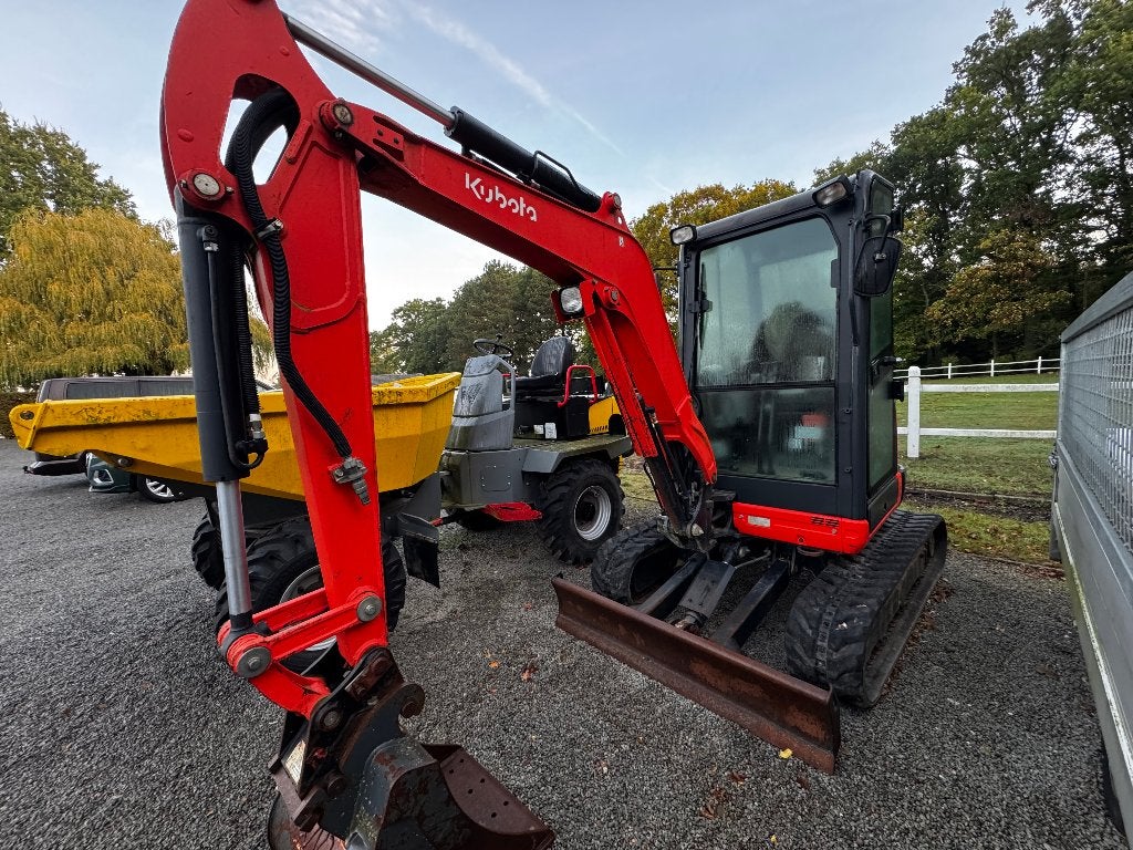 Mini-pelle Kubota U27-4 2020 - 750h - cabine - 3 godets, Articles professionnels, Enlèvement, Excavatrice