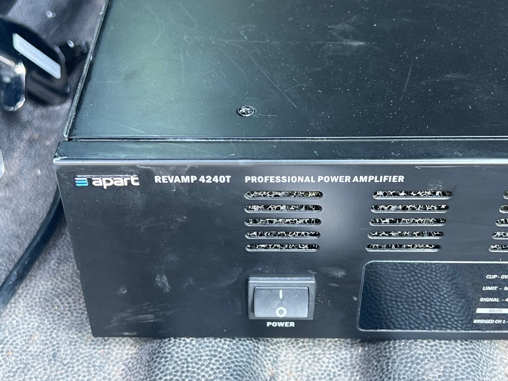 Apart /BIAMP REVAMP 4240T versterker  960Watt, Audio, Tv en Foto, Ophalen of Verzenden