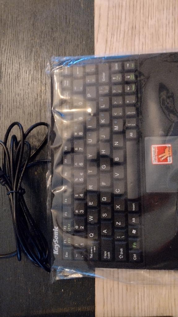 keysonic QWERTY keyboard nieuw!!!, Nieuw, Ophalen of Verzenden, Qwerty, Toetsenbord en muis-set