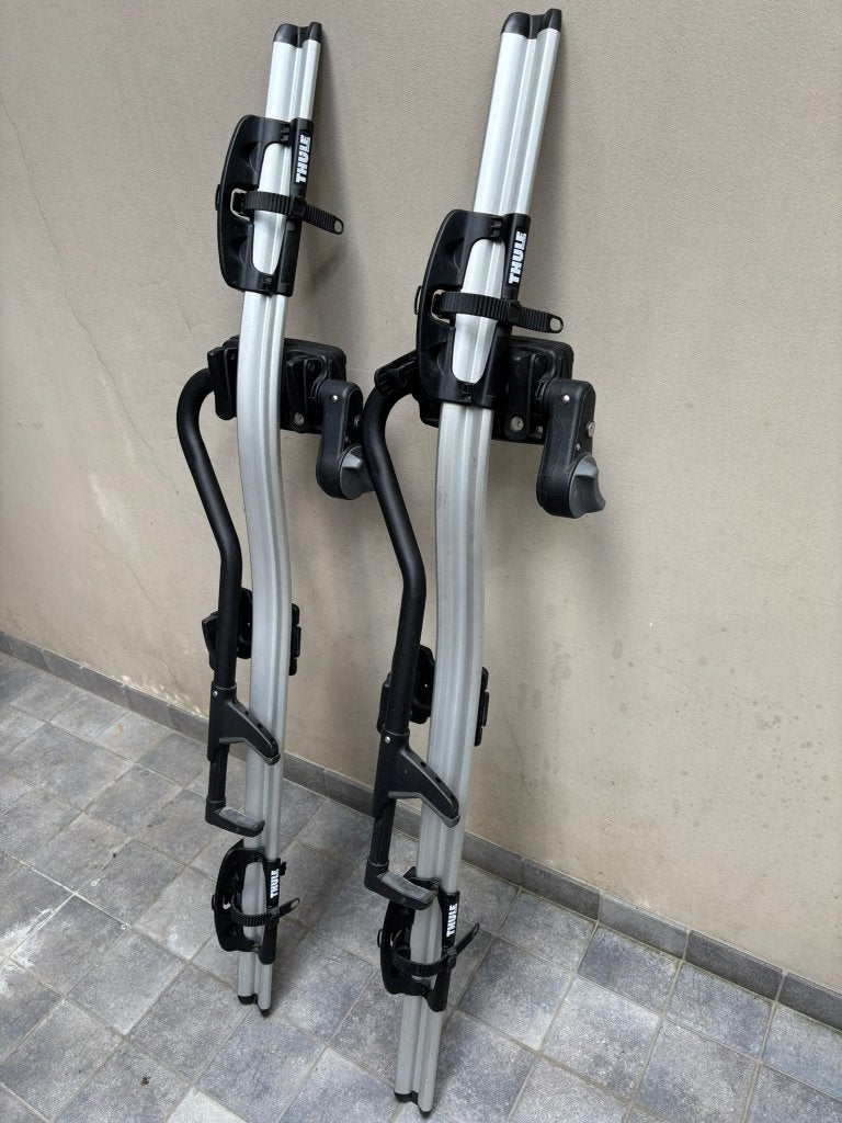Lot de 2 porte-vélos de toit THULE - Très bon état, Enlèvement, Comme neuf