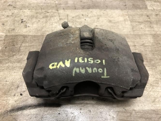Remklauw rechts voor volkswagen touran, Ophalen, Gebruikt, Audi
