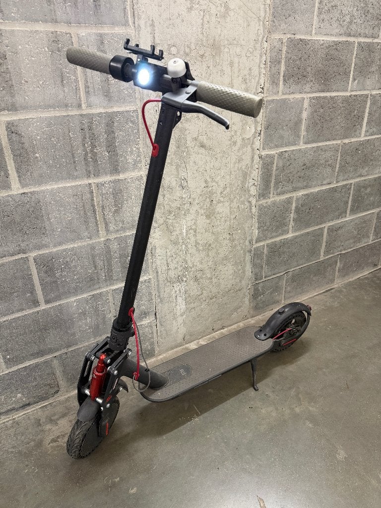 Xiaomi M365 elektrische step - vering & lekvrije banden, Enlèvement, Utilisé, Step électrique (E-scooter), Xiaomi Mi