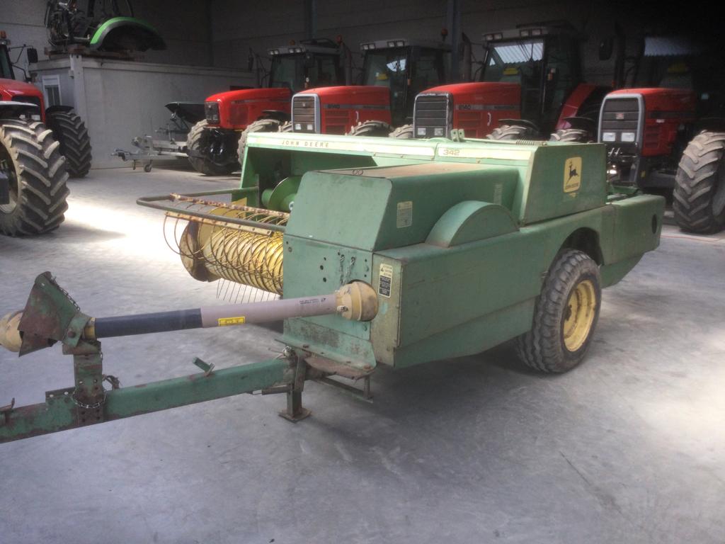 Presse john deere 342, Enlèvement