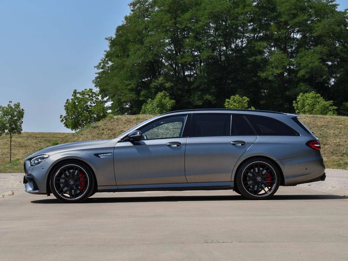 Mercedes-Benz E-Class 63 AMG S 4MATIC+ / Selenite Grey / PPF, Argent ou Gris, Achat, Entreprise, Noir