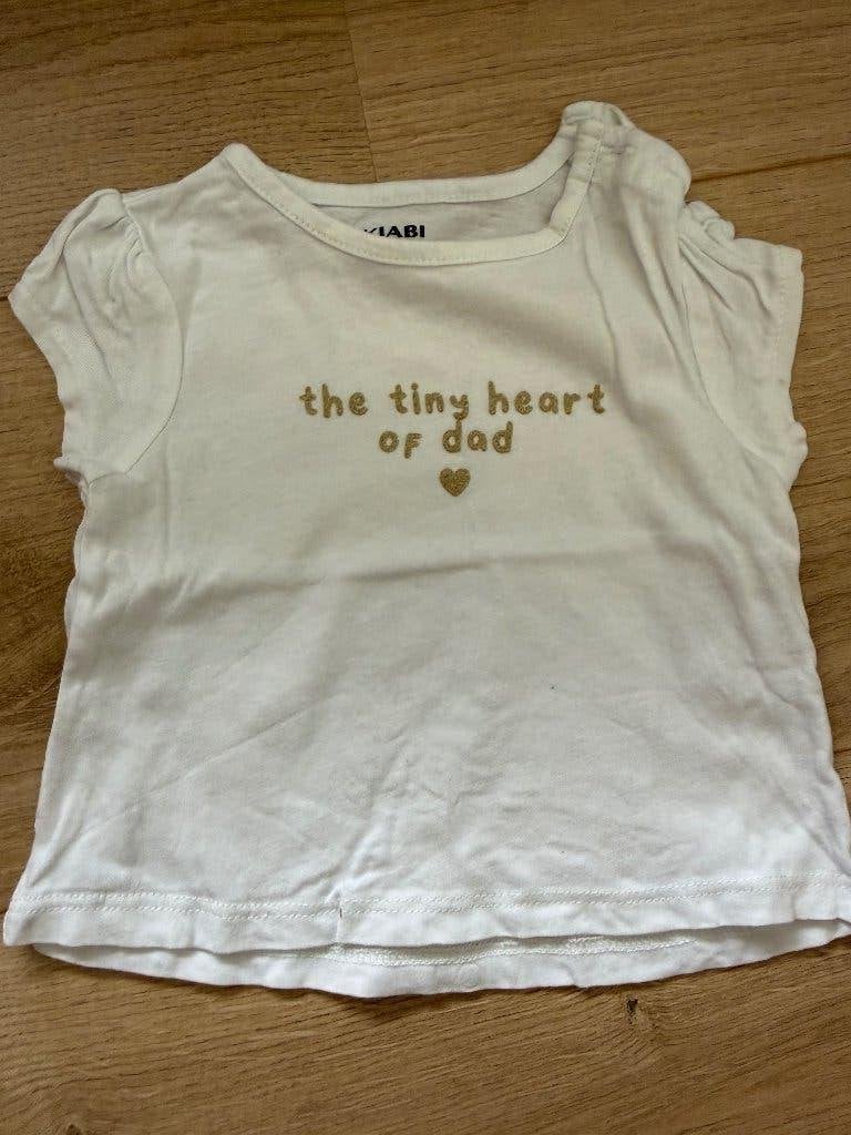 T-shirt Kiabi blanc inscription dorée, Enfants & Bébés, Garçon ou Fille, Enlèvement ou Envoi, Chemisette ou Manches longues, Neuf