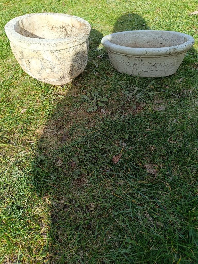 2POTS DE FLEURS EN PIERRE RECONSTITUE, Jardin & Terrasse, Enlèvement, Utilisé, Pierre