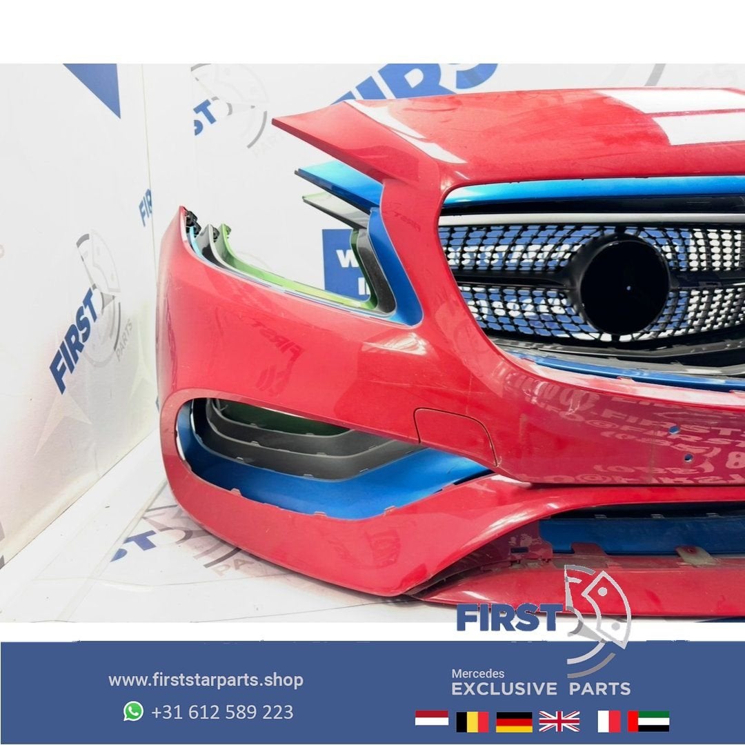 W176 BUMPER Facelift AMG Voorbumper 2013-2019 ROOD WIT ZWART, Utilisé, -, Avant, -