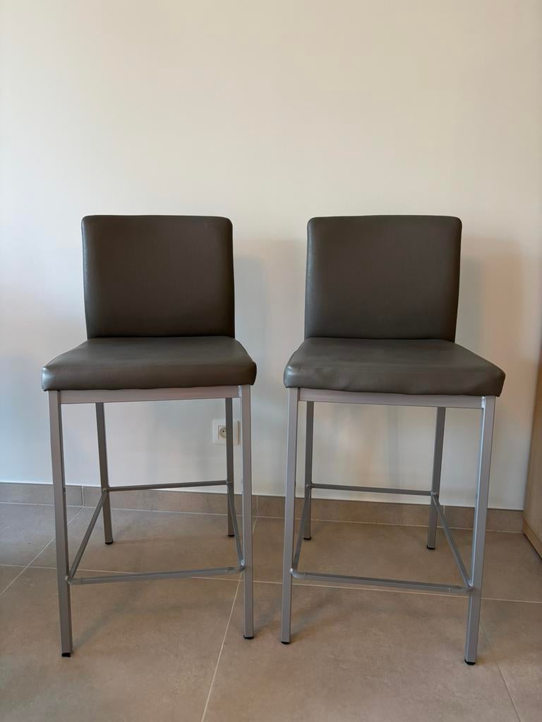 2 barstoelen, 2 tabourets, Enlèvement, Utilisé, Cuir