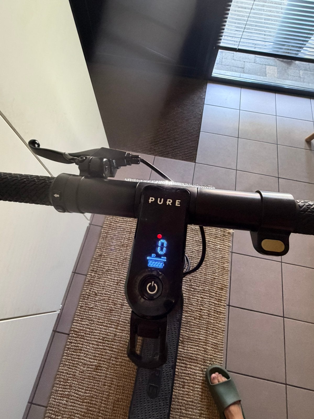 Electrische Step PURE, Fietsen en Brommers, Steps, Ophalen, Zo goed als nieuw
