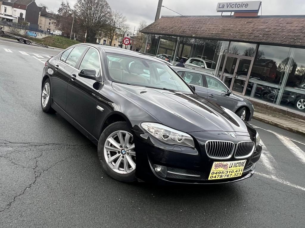 BMW 520d 2012 année 135kw 210000km Full option 0032478767323, Auto's, Automaat, 4 cilinders, Zwart, Leder