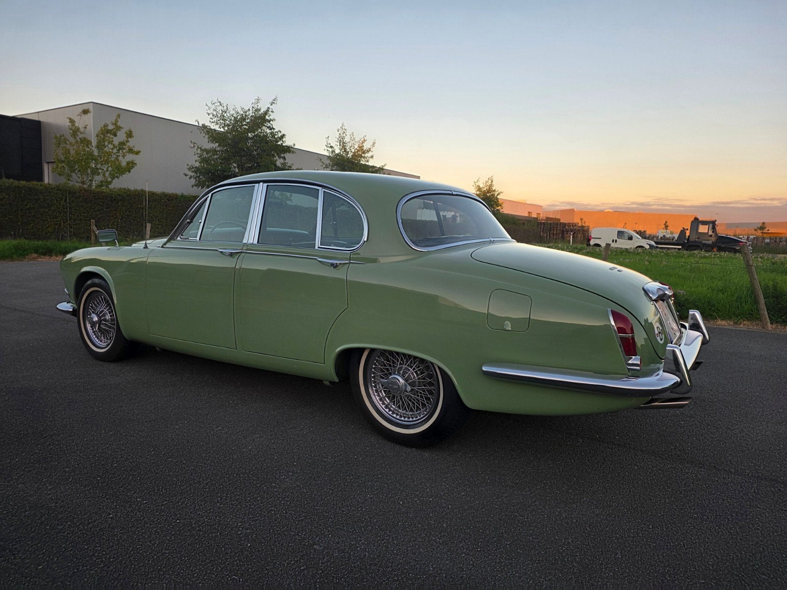 JAGUAR 420, foto 3