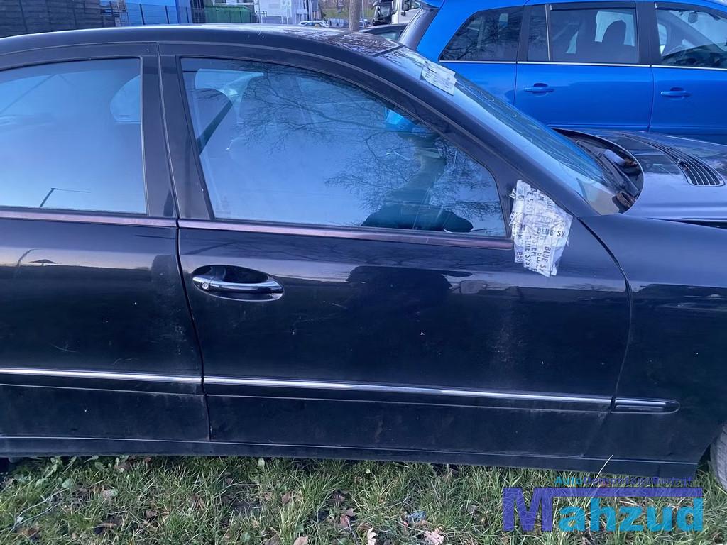MERCEDES E-KLASSE W211 zwart rechts voor deur portier 2002-2, Mercedes-Benz AG, Mercedes-Benz, Utilisé, Mercedesstrasse 120
70372  Stuttgart, DE