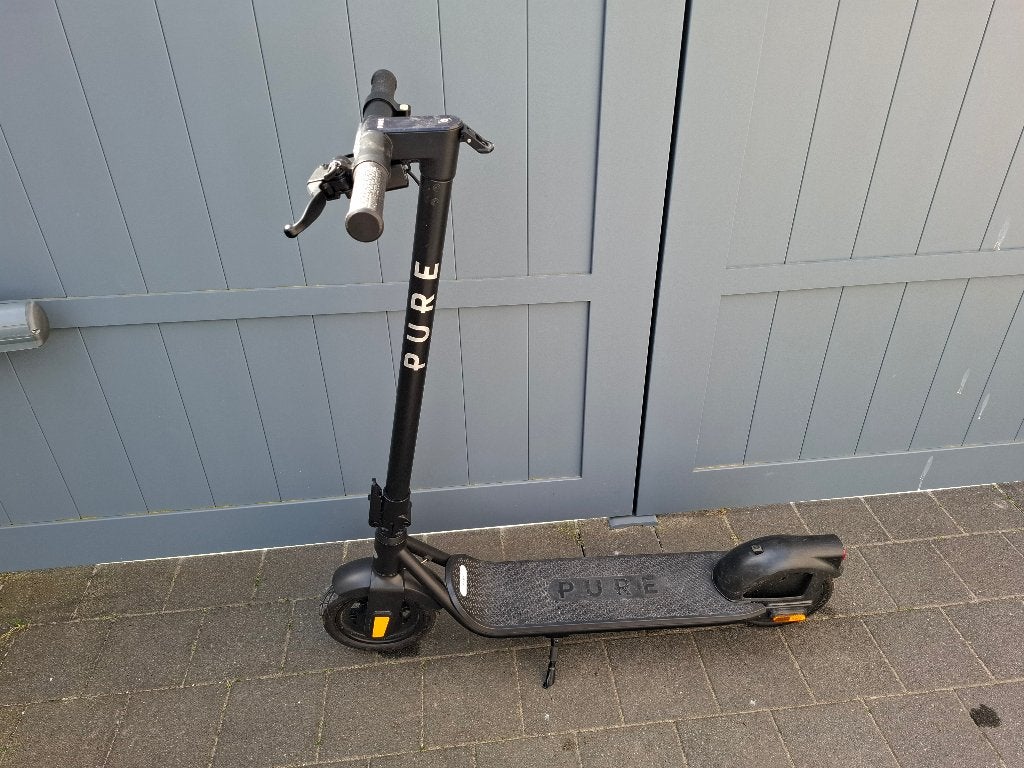 E step, Fietsen en Brommers, Steps, Ophalen, Zo goed als nieuw, Elektrische step (E-scooter), Pure air