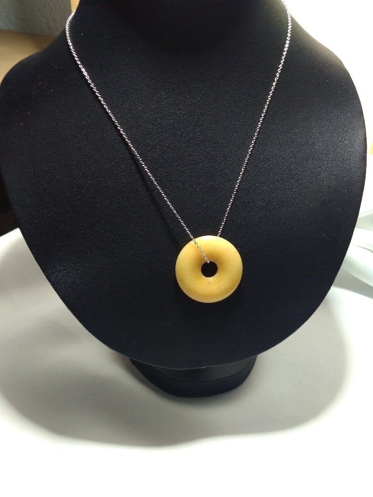 Collier en argent avec ambre caramel, Neuf, Avec pierre précieuse, Argent, Jaune