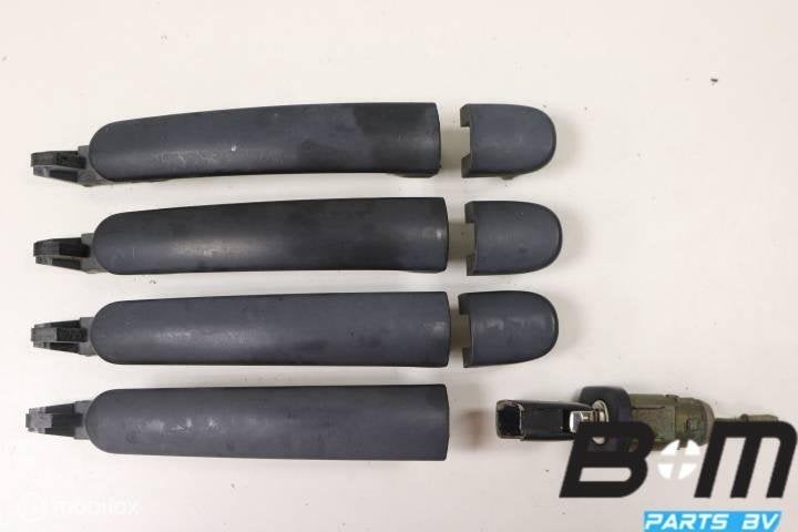 Set portiergrepen Volkswagen Golf 4 met sleutel 3B0837207, Gebruikt