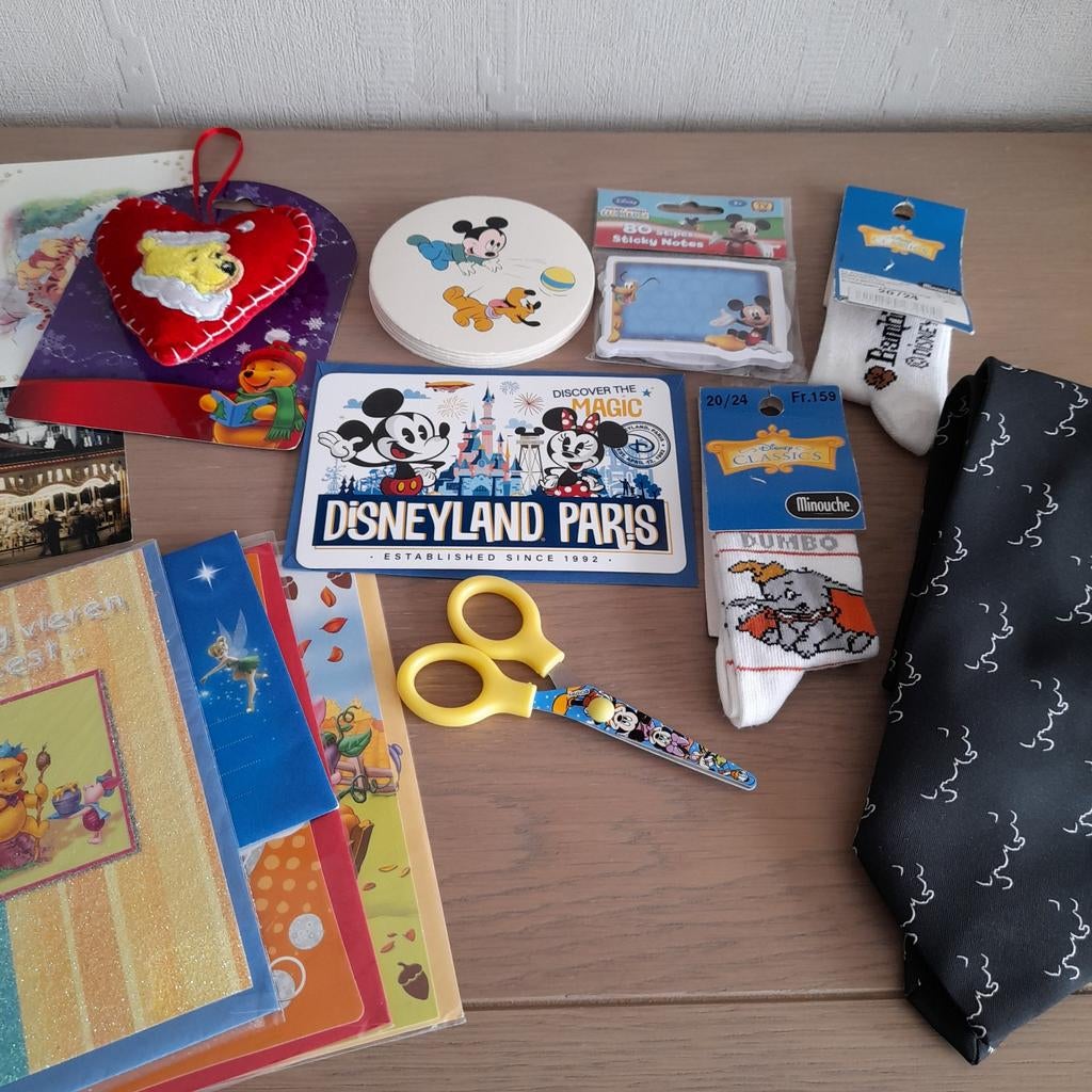 Disney  allerlei  leuke verzamelstukjes., Ophalen of Verzenden, Zo goed als nieuw