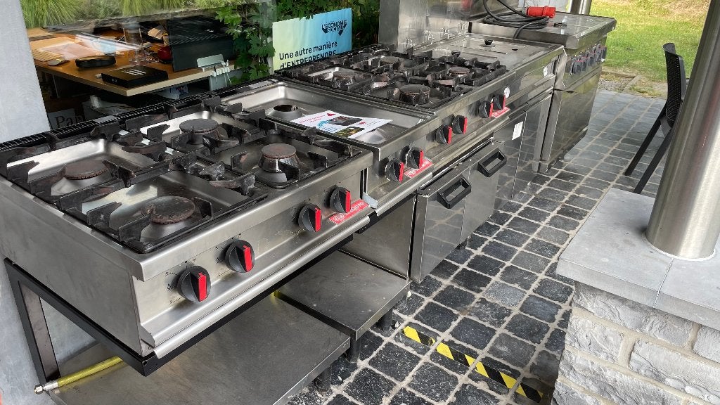 Ligne de cuisson cuisine professionnelle, Enlèvement, Utilisé