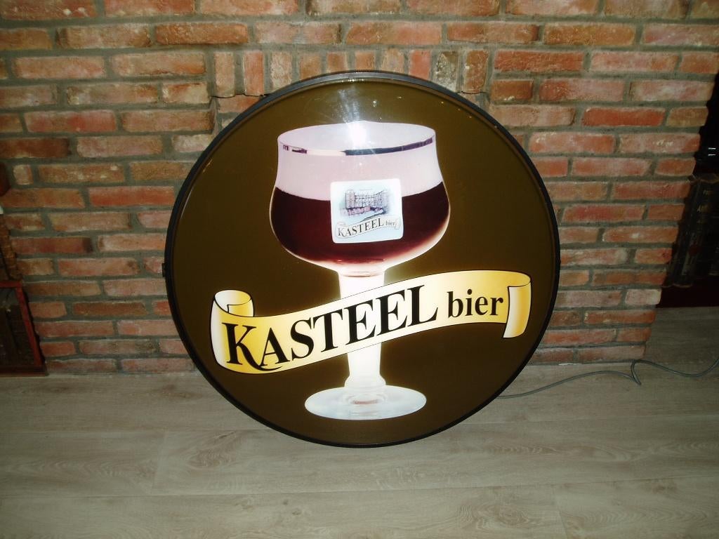 Lichtreclame "Kasteelbier", Verzamelen, Merken en Reclamevoorwerpen, Ophalen, Gebruikt, Lichtbak of (neon) lamp