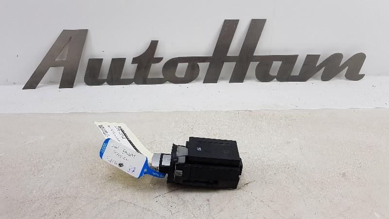 NEIMAN / COMMUTATEUR D ALLUMAGE + CLEF Passat Variant (3C5), Dhr. J. Ham, Volkswagen, Administratie@autoham.nl, Utilisé