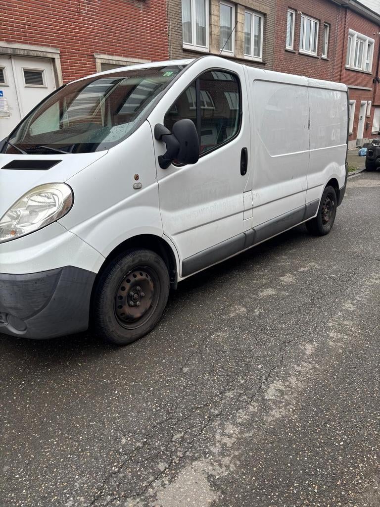 Renault trafic 2.0 diesel 222000km annee 2012 euro5 airco.., Autos, Camionnettes & Utilitaires, Euro 5, Achat, Noir, 5 portes