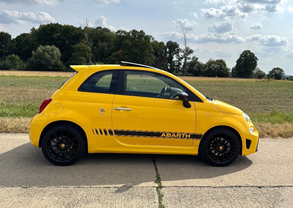 Abarth 595 pano open dak 8.000km Nieuwstaat, Auto's, Handgeschakeld, Particulier, Te koop, Benzine