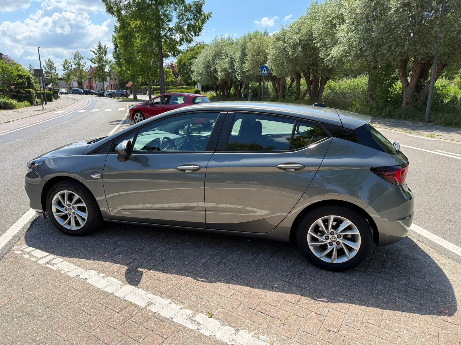 Opel Astra, USB, Stof, Zwart, Overige kleuren