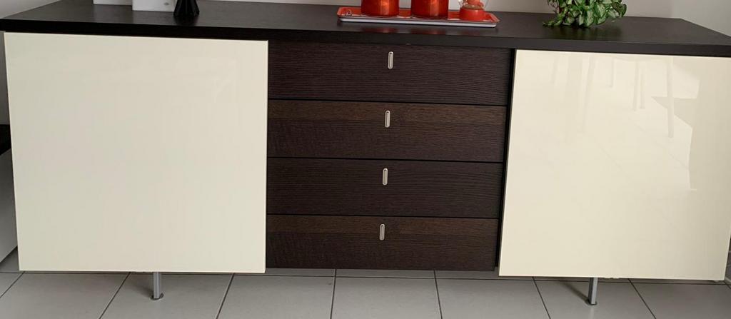 Hulsta dressoir, 25 à 50 cm, Avec porte(s), 200 cm ou plus, Comme neuf