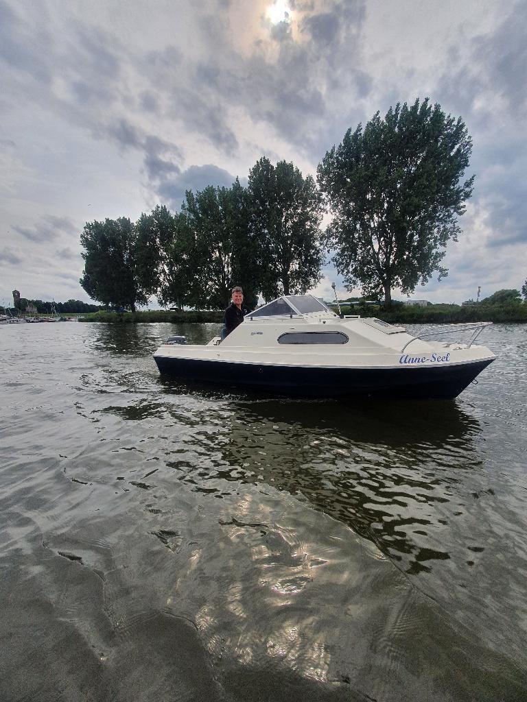 Bateau Shetland 535 Suntrip, Comme neuf, Enlèvement, Moteur hors-bord, Polyester