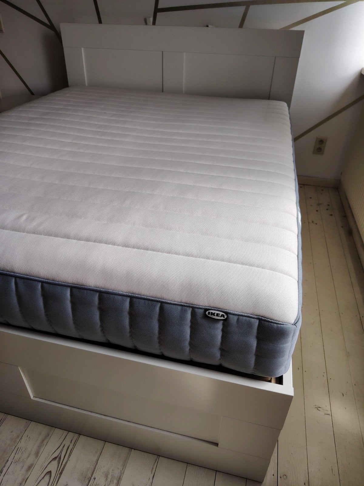 bed ikea 2 p, Ophalen, Wit, Tweepersoons, Zo goed als nieuw