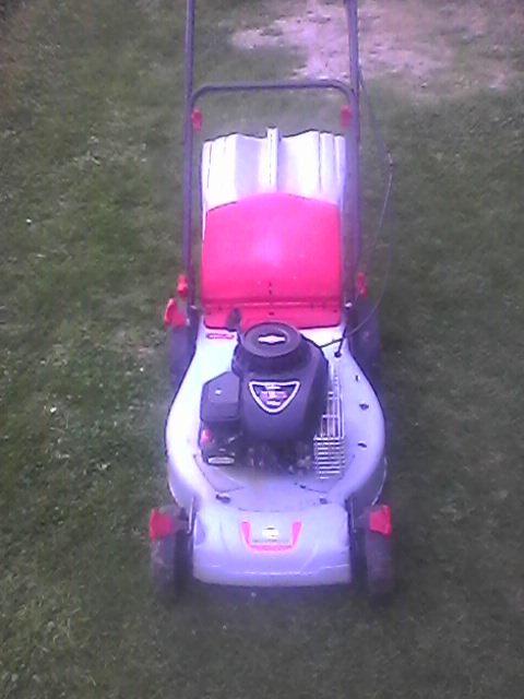 a vendre  tondeuse, Brigg's & stratton, Tondeuse rotative, Tondeuses à gazon à essence, Utilisé