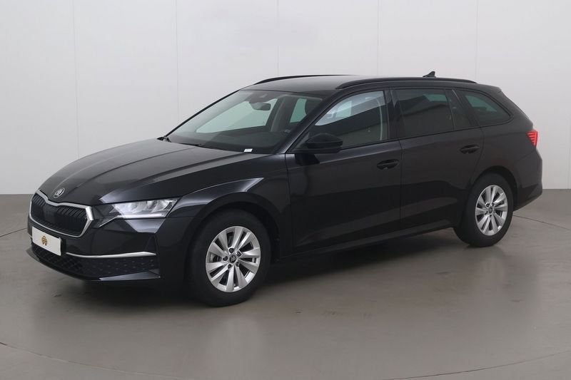 Skoda Octavia Sw 1.5 tsi etec selection 150 AT, Auto's, Automaat, Parkeersensor, 4 cilinders, Overige bekleding