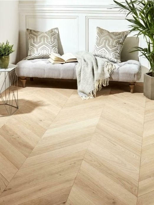 Parquet en chêne à pointe hongroise -Multifloor//Vente//, Enlèvement