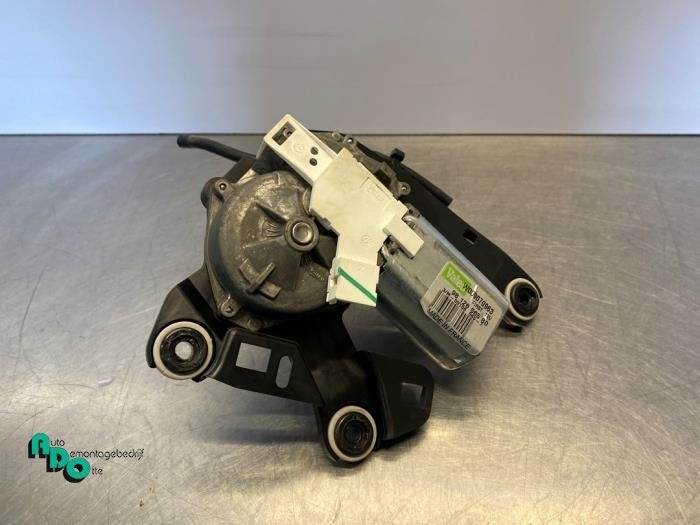 Moteur essuie-glace arrière d'un Toyota Pro-Ace (Pro-Ace 16, -, 3 mois de garantie, Toyota, Utilisé
