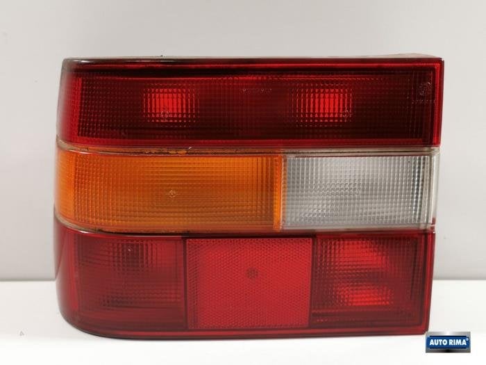 Feu arrière gauche d'un Volvo 850, Autos : Pièces & Accessoires, Éclairage, Volvo, Utilisé, 3 mois de garantie, Enlèvement ou Envoi