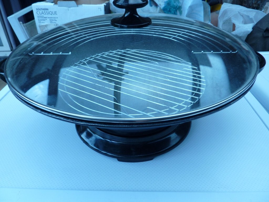 Elektrische wokpan Domo , 1800 watt, Huis en Inrichting, Met deksel, Ophalen, Zo goed als nieuw, Wok