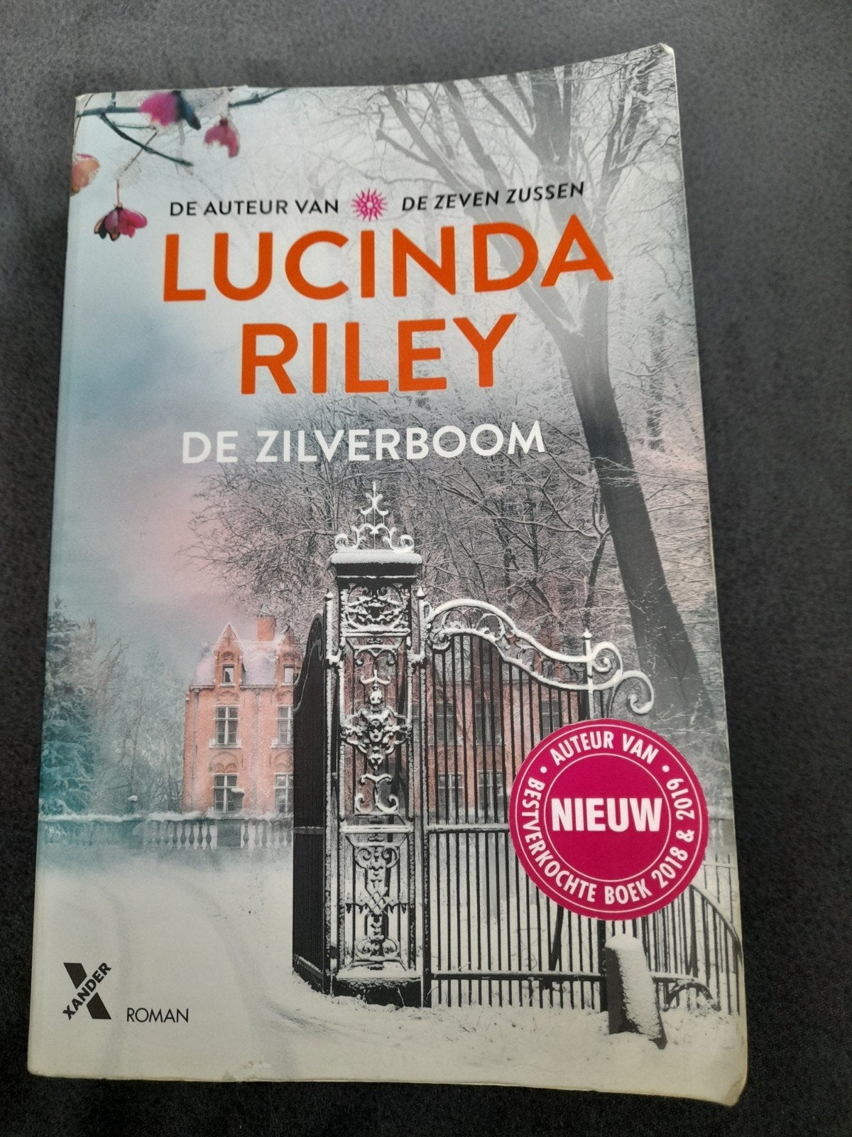 Lucinda Riley - De zilverboom, Ophalen of Verzenden, Gelezen, Lucinda Riley