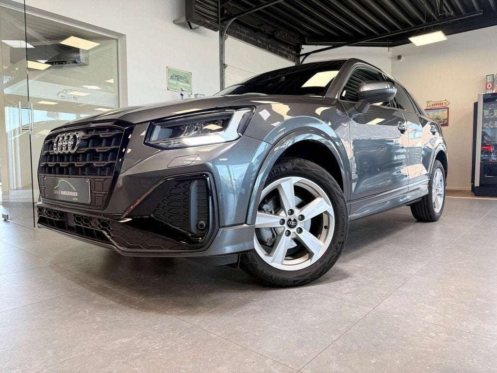 Audi Q2 Q2 35 TFSI 2 x S line ! S tronic Business Edition S, Autos, Argent ou Gris, Achat, https://public.car-pass.be/vhr/1529b819-6554-4d8d-857b-d44cf4c61465