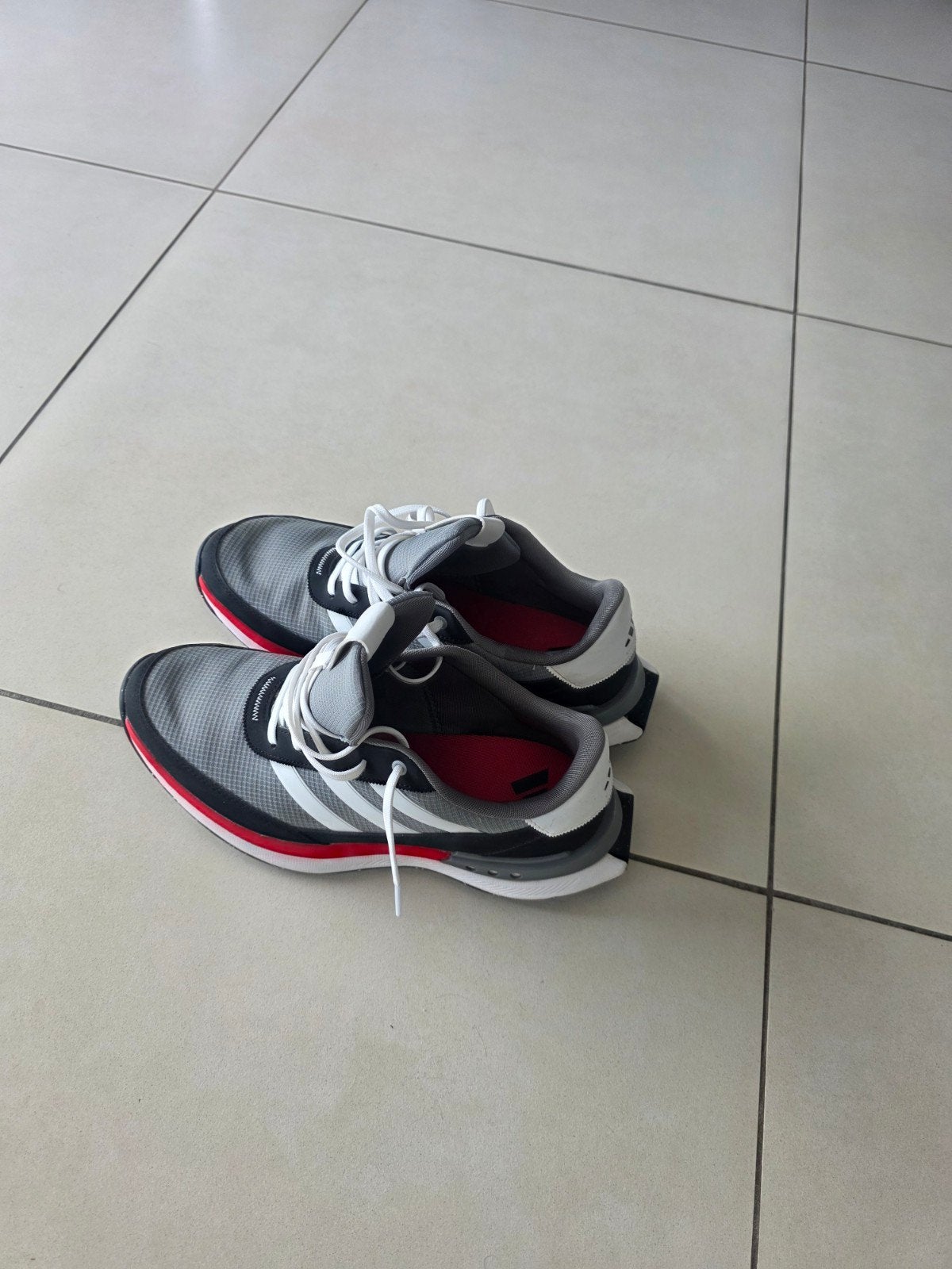 Chaussures de golf ADIDAS pointure 43, Enlèvement, Comme neuf, Chaussures