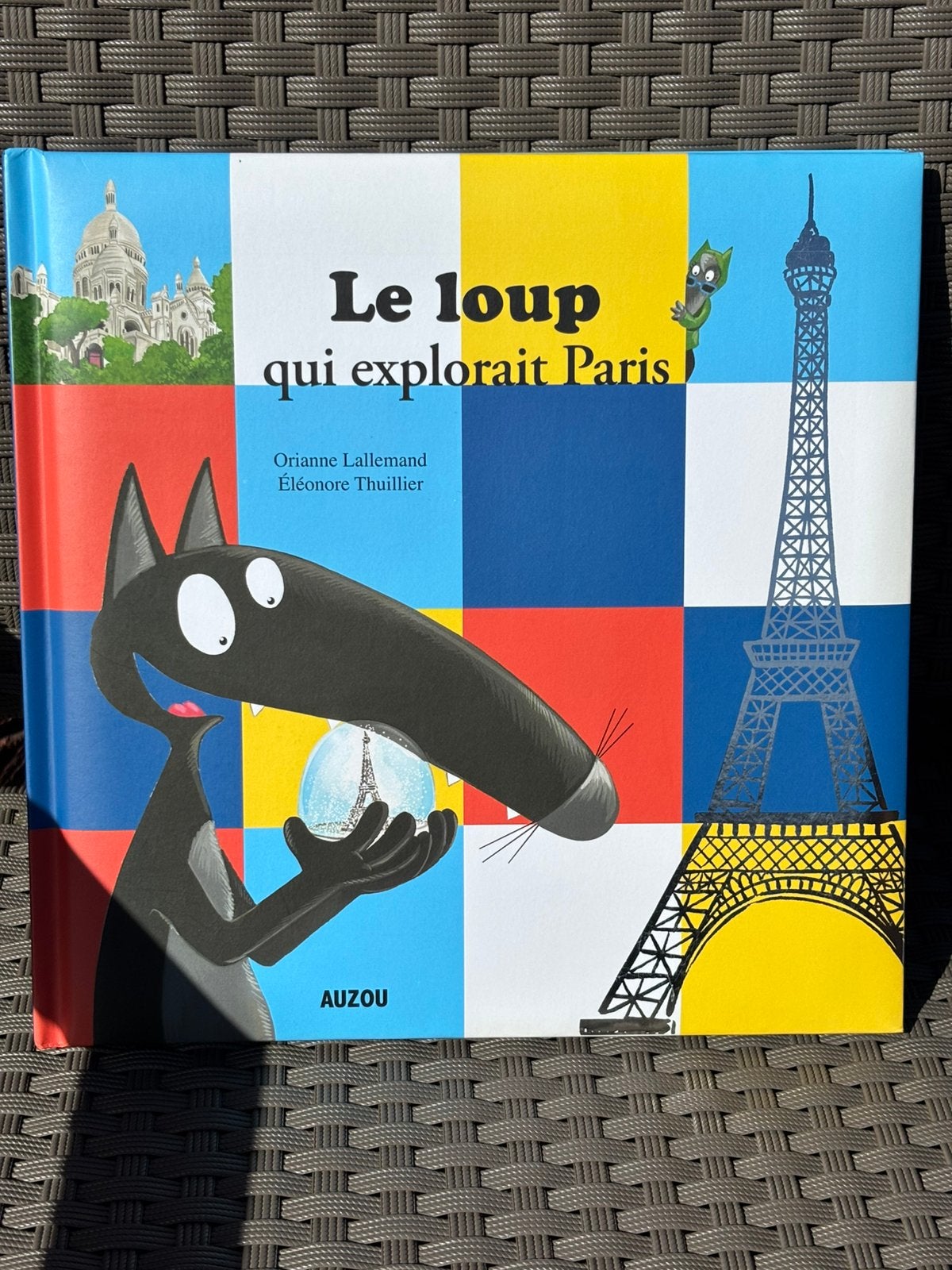 Le loup qui explorait Paris - Auzou - comme neuf, Livres, Enlèvement, Comme neuf