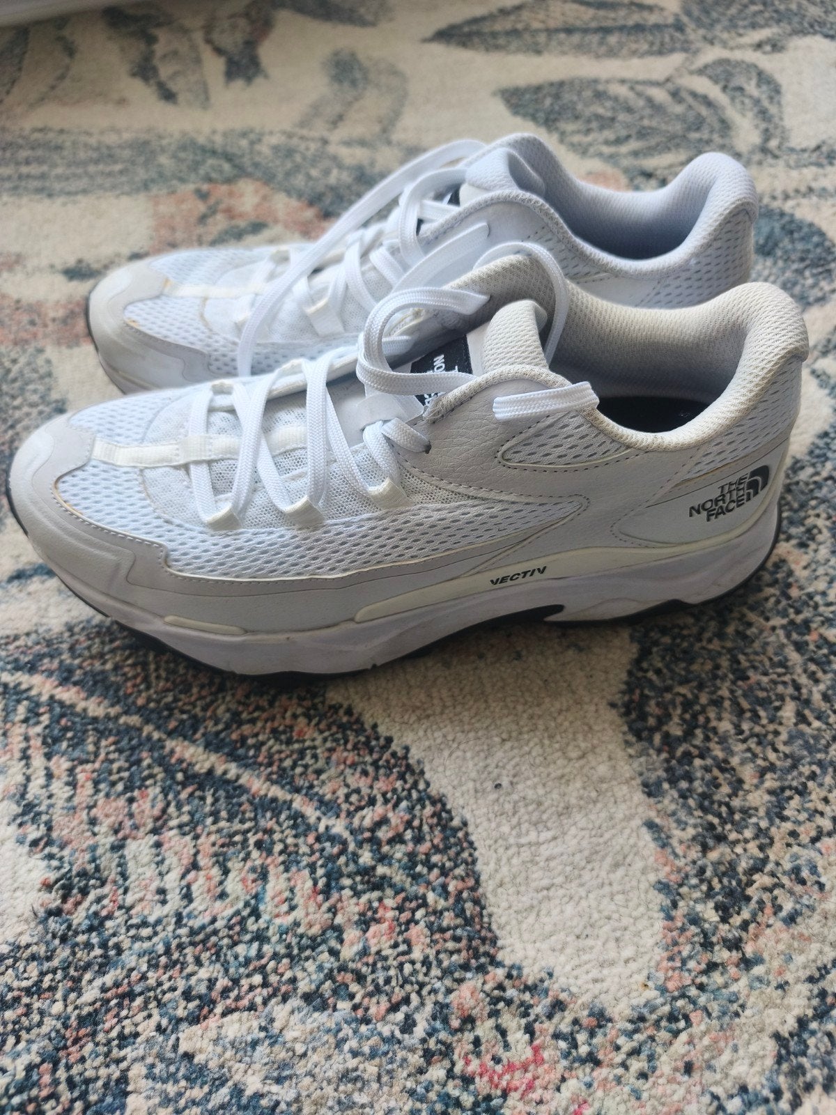 North Face Vectiv All White, Ophalen of Verzenden, The north face, Gedragen, Wit