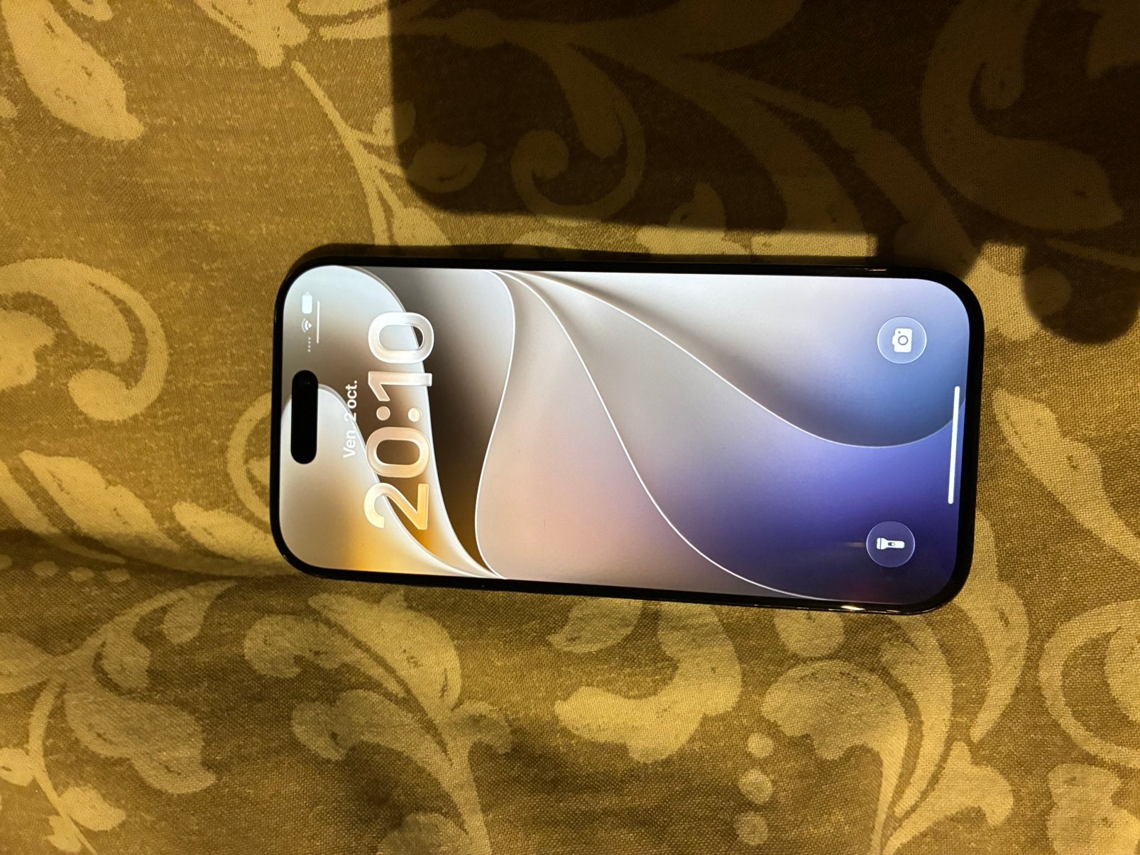 Iphone 16 pro 128g, IPhone 16 Pro, Noir, Autres matériaux, Comme neuf