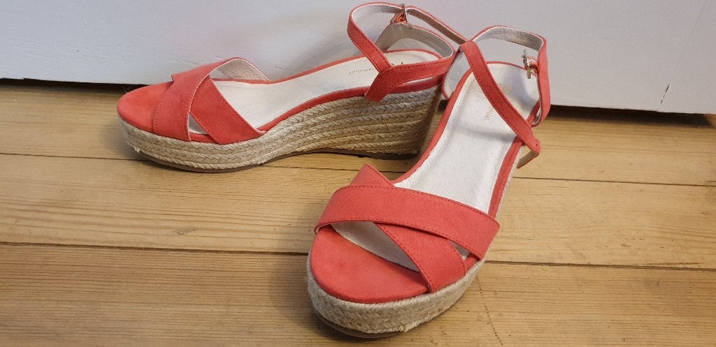 NIEUW artikel : Espadrilles met sleehak koraal - P 37, Kleding | Dames, Espadrilles, Overige kleuren, Nieuw, Ophalen of Verzenden