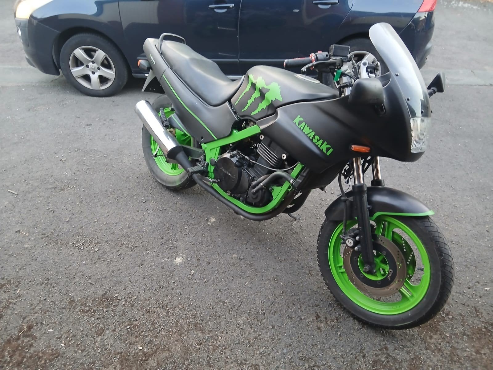 Moto Kawasaki 500, Enlèvement