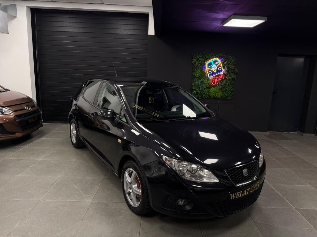 SEAT IBIZA 2011 TURBO BENZINE 108.000KM, Auto's, Seat, Bluetooth, Euro 5, Zwart, Bedrijf