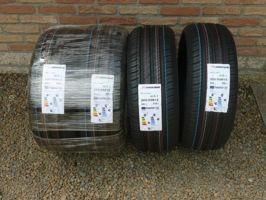 NANKANG NA-1 205/55R15 gloednieuw!!, Ophalen, 15 inch, Nieuw, Band(en)