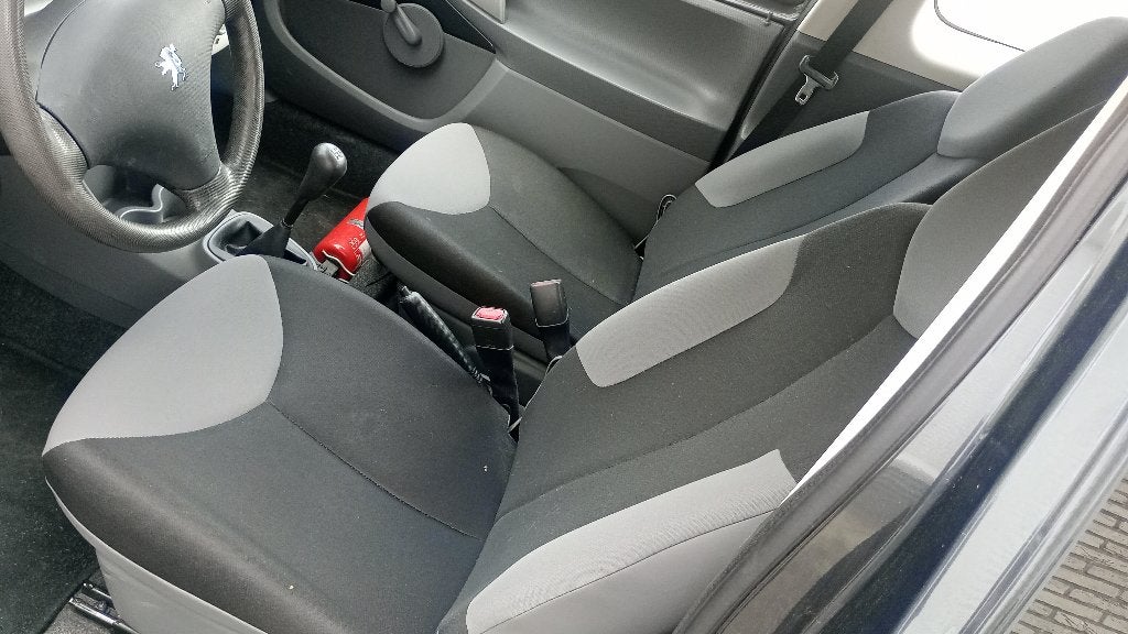 Peugeot 107 in uitstekende staat!, Auto's, Voorwielaandrijving, Stof, 50 kW, Bedrijf